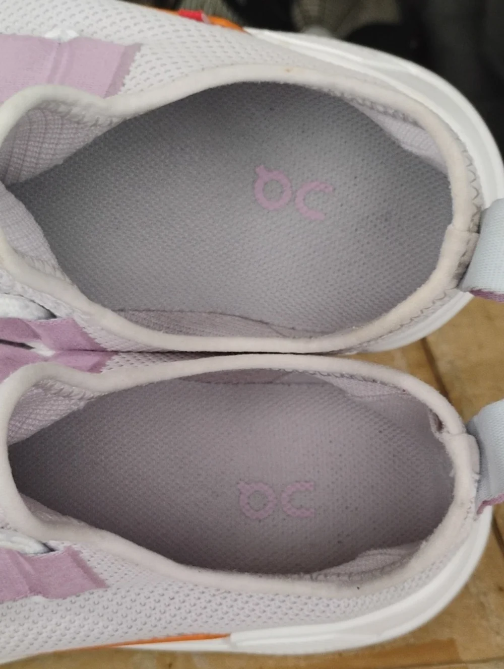 On Cloudtech Lightweight Lavender Running Sneakers